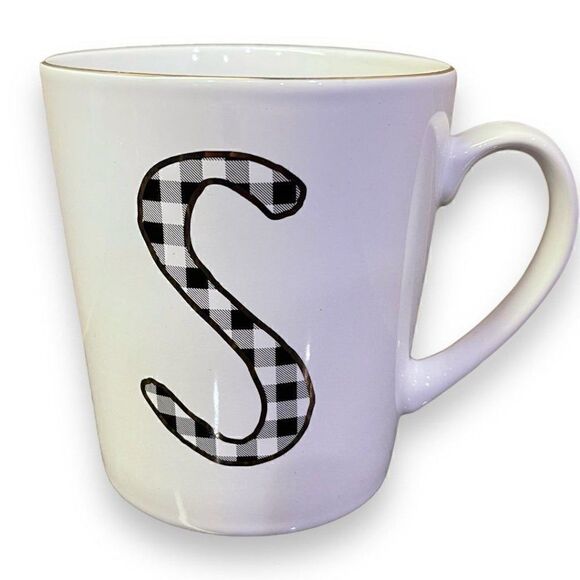 S Initial Mug   - Picture 1 of 4